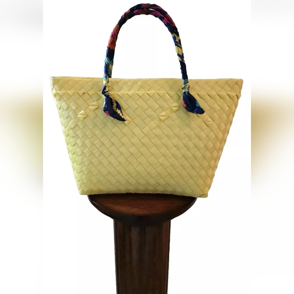Gingham Basket Weave Handcrafted, Handpainted  Silk-Wrapped Handle Tote Bag NWOT - Picture 5 of 14